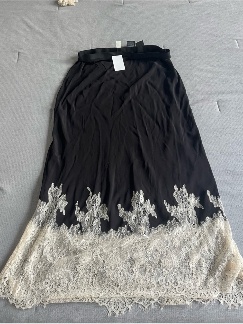 H&M Black Maxi Skirt with Ivory Lace Hem - Size Large (NWT) - Picture 3 of 3